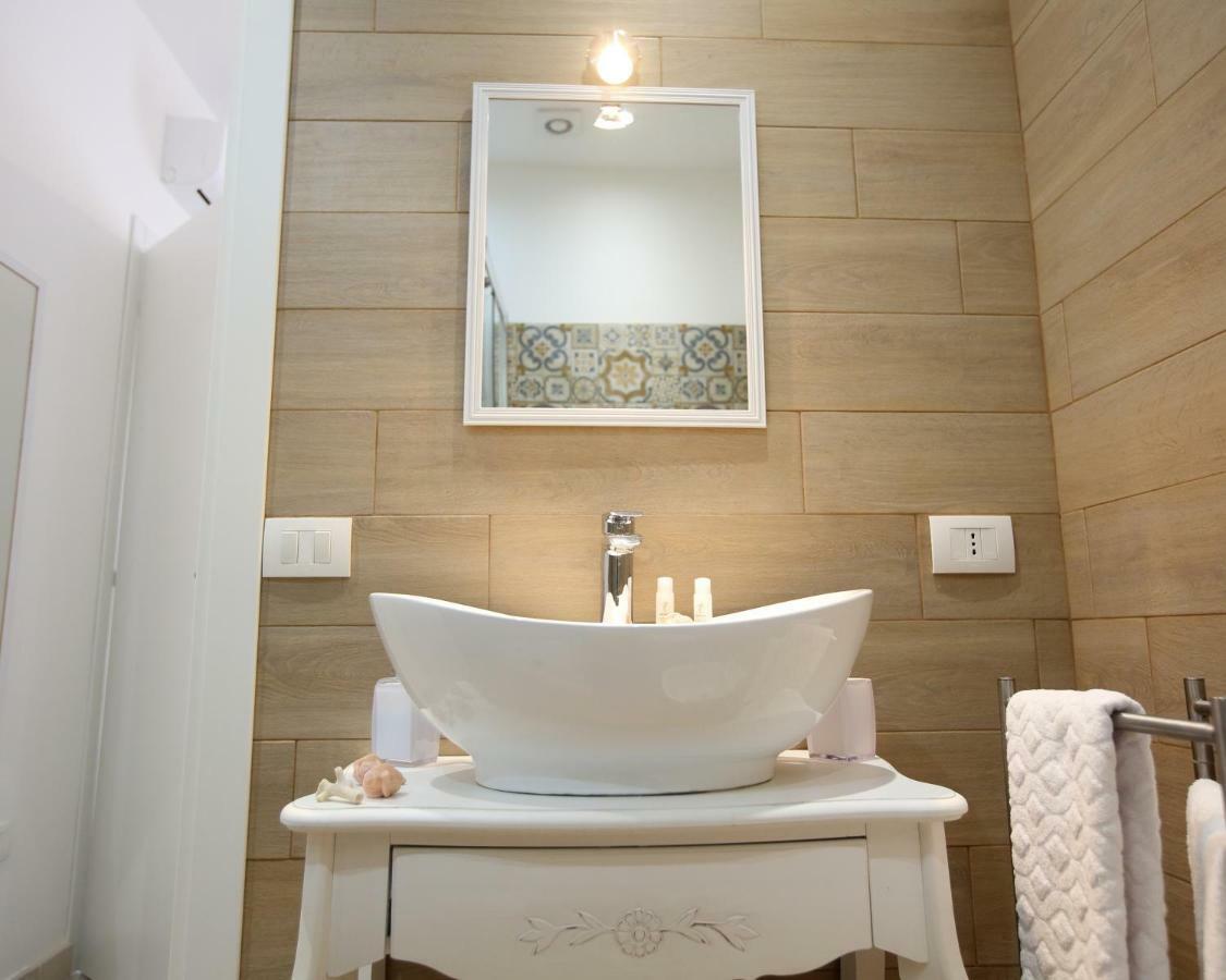 "Suliscenti" Dimora Siciliana B&B อาโวลา ภายนอก รูปภาพ
