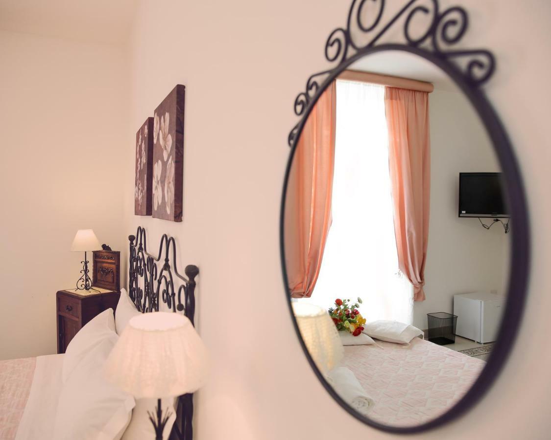"Suliscenti" Dimora Siciliana B&B อาโวลา ภายนอก รูปภาพ