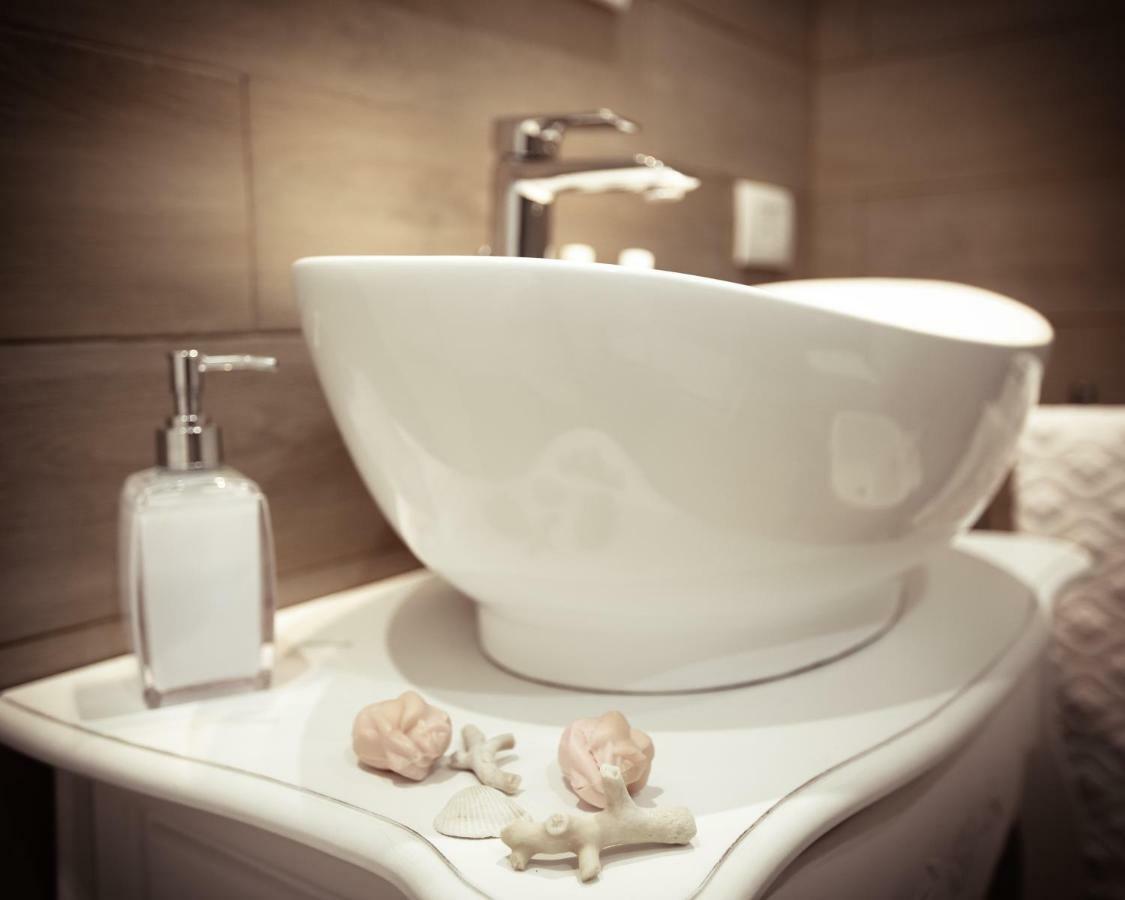 "Suliscenti" Dimora Siciliana B&B อาโวลา ภายนอก รูปภาพ